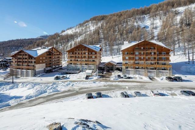 Les Terrasses de Labrau- les chalets du Verdon Allos Extérieur photo